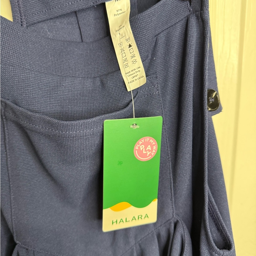 Halara Adjustable Strap Wide Leg Jumpsuit Navy Overalls Pockets M NWT - Picture 2 of 5